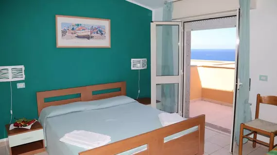 Hotel & Residence La Baia | Sardinya - Sassari - Castelsardo