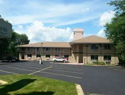 Riverwalk Inn and Suites | Wisconsin - Fort Atkinson (ve civarı) - Fort Atkinson