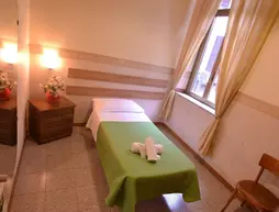 Hotel Capri | Lazio - Roma (ve civarı) - Roma Kent Merkezi - Rione XVIII Castro Pretorio