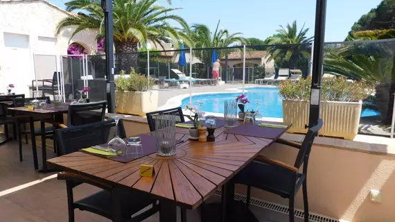 Hotel Les Santolines | Provence - Alpes - Cote d'Azur - Var - Sainte-Maxime - Saint-Tropez (ve civarı) - Sainte-Maxime