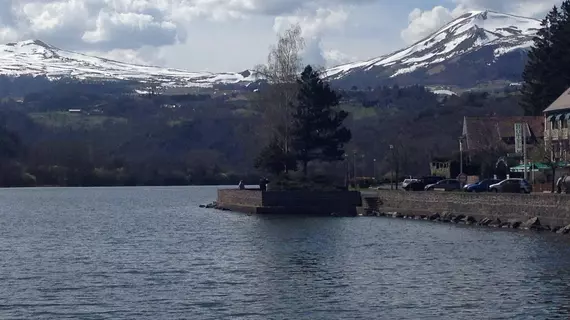 Le Beau Cottage | Auvergne-Rhone-Alpes - Puy-de-Dome (bölge) - Chambon-sur-Lac