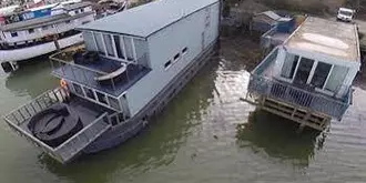 Houseboat Harbourside View