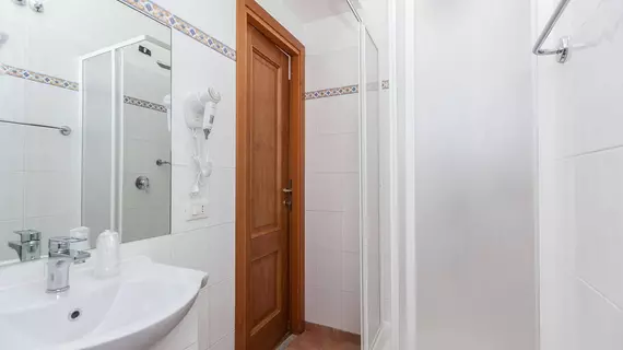 Ora Guesthouse | Lazio - Roma (ve civarı) - Roma Kent Merkezi - Monti