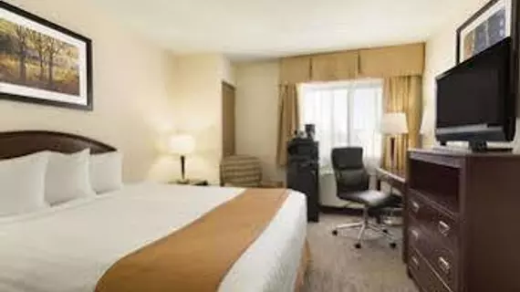 Travelodge Edmonton South | Alberta - Edmonton (ve civarı) - Edmonton - Güneydoğu Edmonton