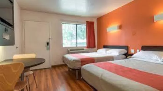 Motel 6 Temecula - Rancho California | Kaliforniya - Riverside County - Temecula (ve civarı) - Temecula