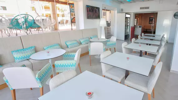 Hotel Sant Jordi | Balearic Adaları - Mayorka Adası - Campos - Migjorn