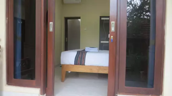 Sari Buana Bed & Breakfast | Bali - Kuta - Tuban