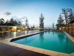 Beach House Seaside Resort Coolangatta