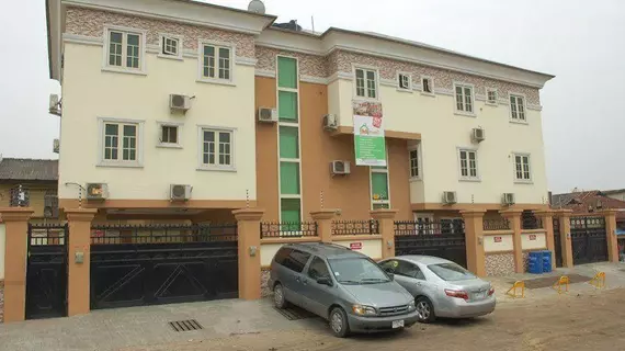 Millicent and Suites | Lagos (ve civarı) - Lagos - Surulere