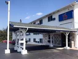 Motel 6 Troy MO | Missouri - Warrenton (ve civarı) - Troy