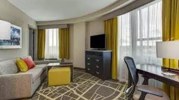 Homewood Suites by Hilton Savannah Historic District/Riverfront | Georgia - Savannah (ve civarı) - Savana - Savannah Tarihi Şehir Merkezi