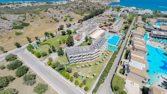 Delfinia Resort | Ege Adaları