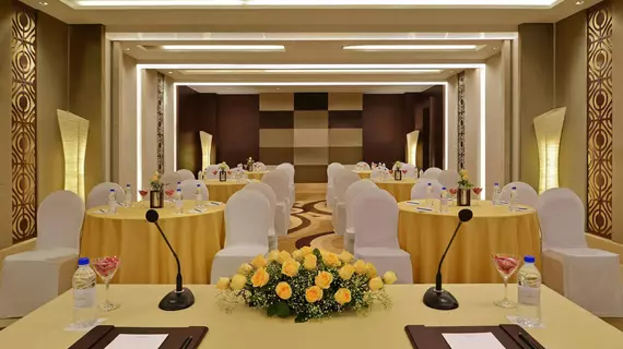 Country Inn & Suites By Carlson, Bengaluru Hebbal | Karnataka - Bengaluru (ve civarı) - Bengaluru