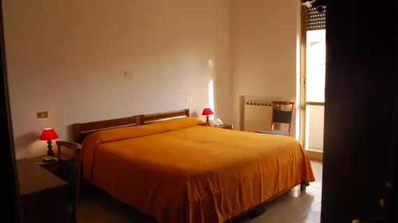 Albergo Smeraldo | Liguria - La Spezia (il) - Castelnuovo Magra