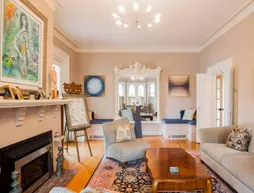 Chesley Road Bed and Breakfast | Massachusetts - Newton - Newton Center