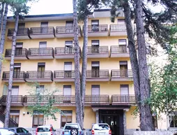 Hotel Meranda | Calabria - Cosenza (vilayet) - Spezzano della Sila - Camigliatello