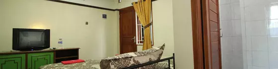 Athaya Guest House | Yogyakarta Özel Bölgesi - Yogyakarta (ve civarı) - Depok