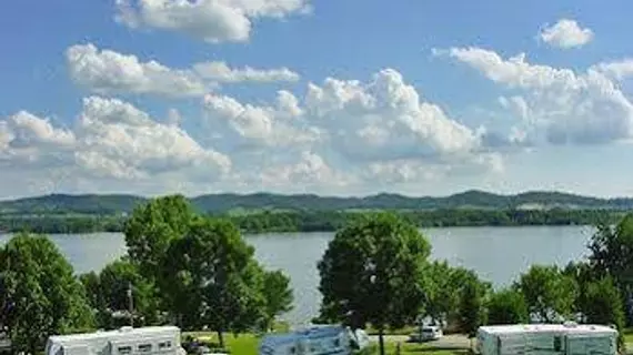 Neshonoc Lakeside Camping Resort | Wisconsin - La Crosse (ve civarı) - West Salem