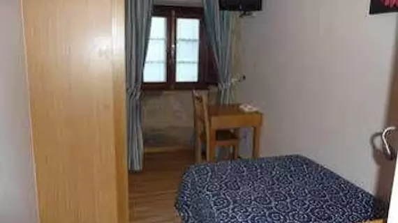 Pension Residencial Hortas | Galicia - La Coruna (vilayet) - Santiago de Compostela