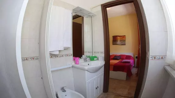 Bijou Rome Guest House | Lazio - Roma (ve civarı) - Campagnano di Roma