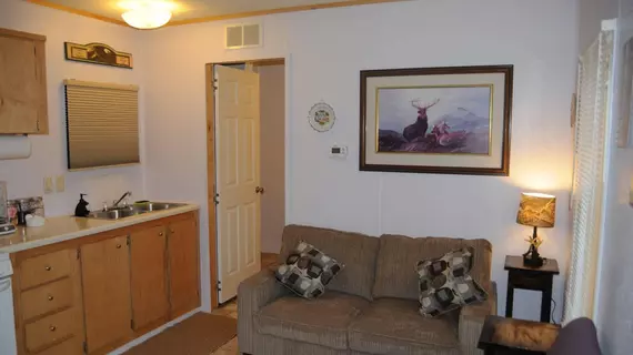 Yellowstone Self Catering Lodging | Montana - West Yellowstone - West Yellowstone