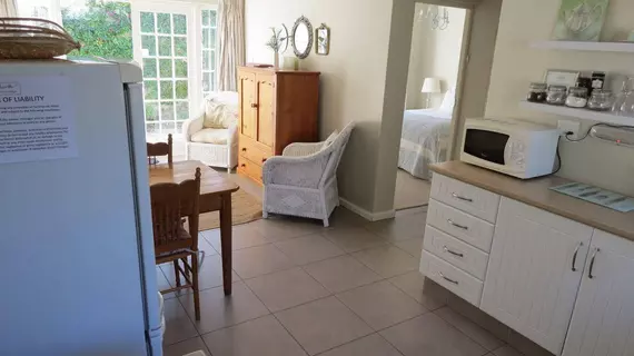 AppleBee Guest Cottage | Eastern Cape - Makana - Grahamstown