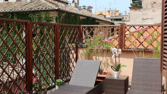 Residenza Canali Ai Coronari | Lazio - Roma (ve civarı) - Roma Kent Merkezi - Navona