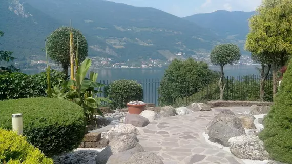 Hotel Empire Resort | Lombardy - Brescia (il) - Iseo - Clusane