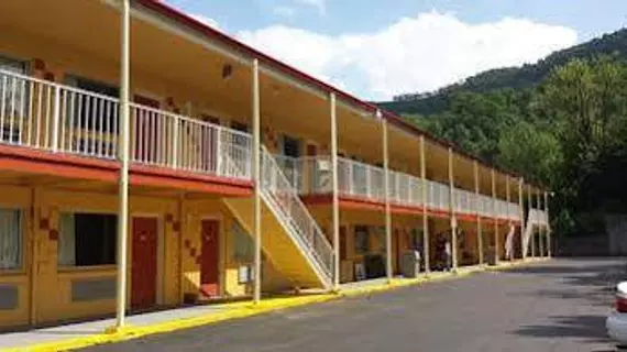 Econo Lodge Near Bluefield College | Batı Virginia - Princeton (ve civarı) - Bluefield