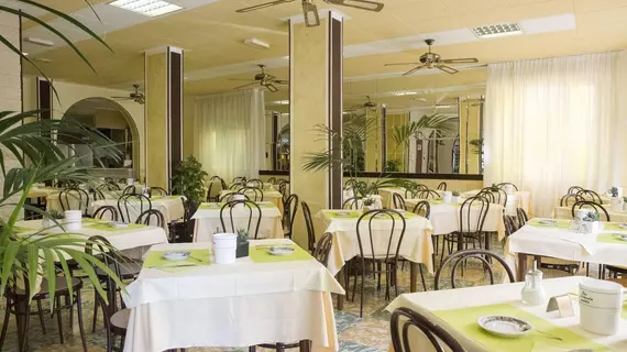 Hotel Corallo Garnì | Rimini (vilayet) - Cattolica