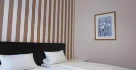 Hotel-Pension Charlottenburg | Berlin (ve civarı) - Charlottenburg-Wilmersdorf - Wilmersdorf