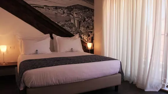 Azur Palace Luxury Rooms | Split-Dalmaçya - Split - Split Eski Kent Bölgesi