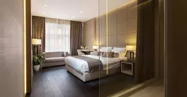 Dominic and Smart Luxury Suites Republic Square | Belgrad - Stari Grad