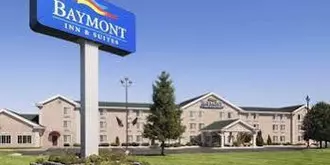 Baymont Inn & Suites Mackinaw City