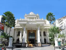 The Grand Palace Hotel Malang | Doğu Cava - Malang