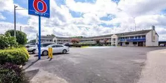 Motel 6 Anniston - Oxford/Talladega Speedway