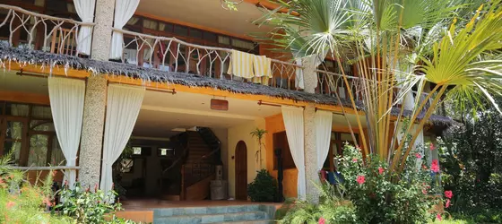 Coco Grove Beach Resort | Negros Oriental - Dumaguete (ve civarı) - Siquijor - Siquijor Adası