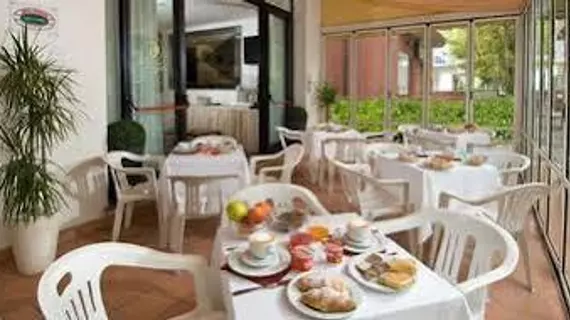 Granada Hotel | Rimini (vilayet) - Cattolica