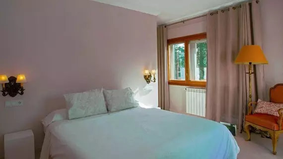 Montjuic Bed & Breakfast | Katalonya - Girona İli - Gironès - Girona - Montjuïc