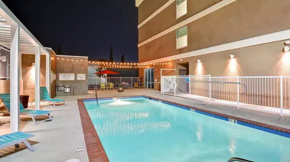 Home2 Suites by Hilton Azusa | Kaliforniya - Los Angeles County - San Gabriel Valley