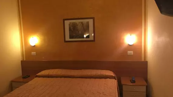 Hotel Nuovo Rondò | Lombardy - Milano (ve civarı) - Kuzey Milano