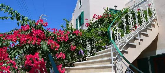 Mary Studios & Apartments | Ege Adaları - Santorini