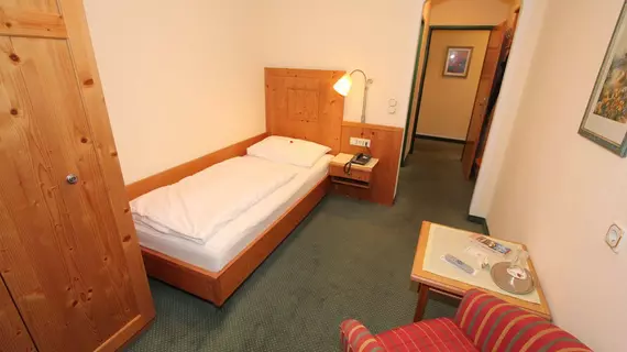 Hotel Goldener Stern | Salzburg (eyalet) - Hallein - Abtenau