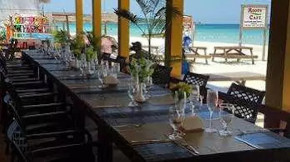 Roots Bamboo | Westmoreland - Negril (ve civarı) - Negril