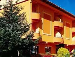 Hotel Ristorante Montenerone | Marche - Pesaro and Urbino (vilayet) - Apecchio - Serravalle di Carda