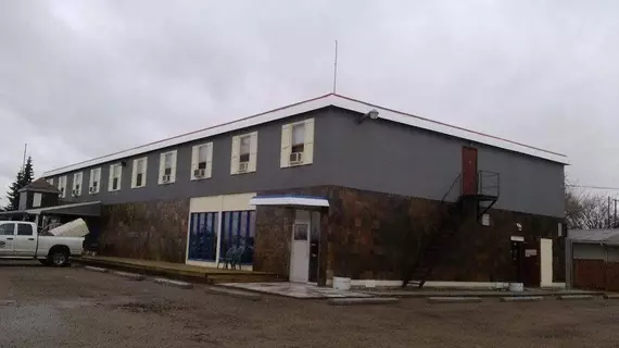 Bow Manor Motor Hotel | Saskatchewan - Oxbow