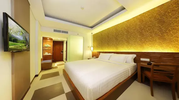 Sun Island Hotel Legian | Bali - Kuta - Legian Kent Merkezi