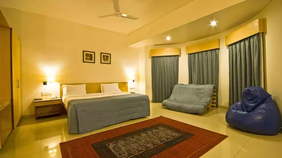 Phoenix Hotel | Maharaştra - Pune Bölgesi - Pune