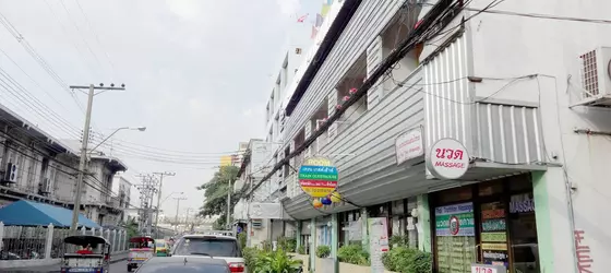 Train Guesthouse | Bangkok - Pathumwan - Siam