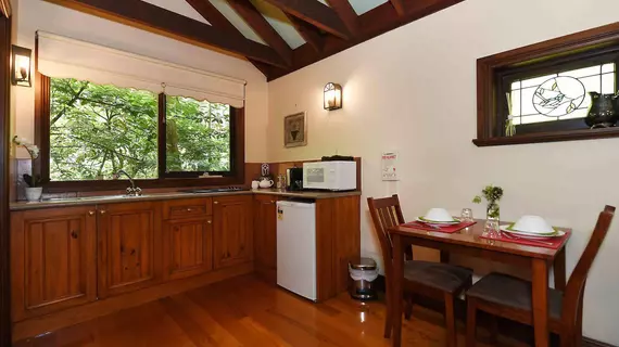 Cambridge Cottages Bed and Breakfast | Victoria - Melbourne (ve civarı) - Olinda